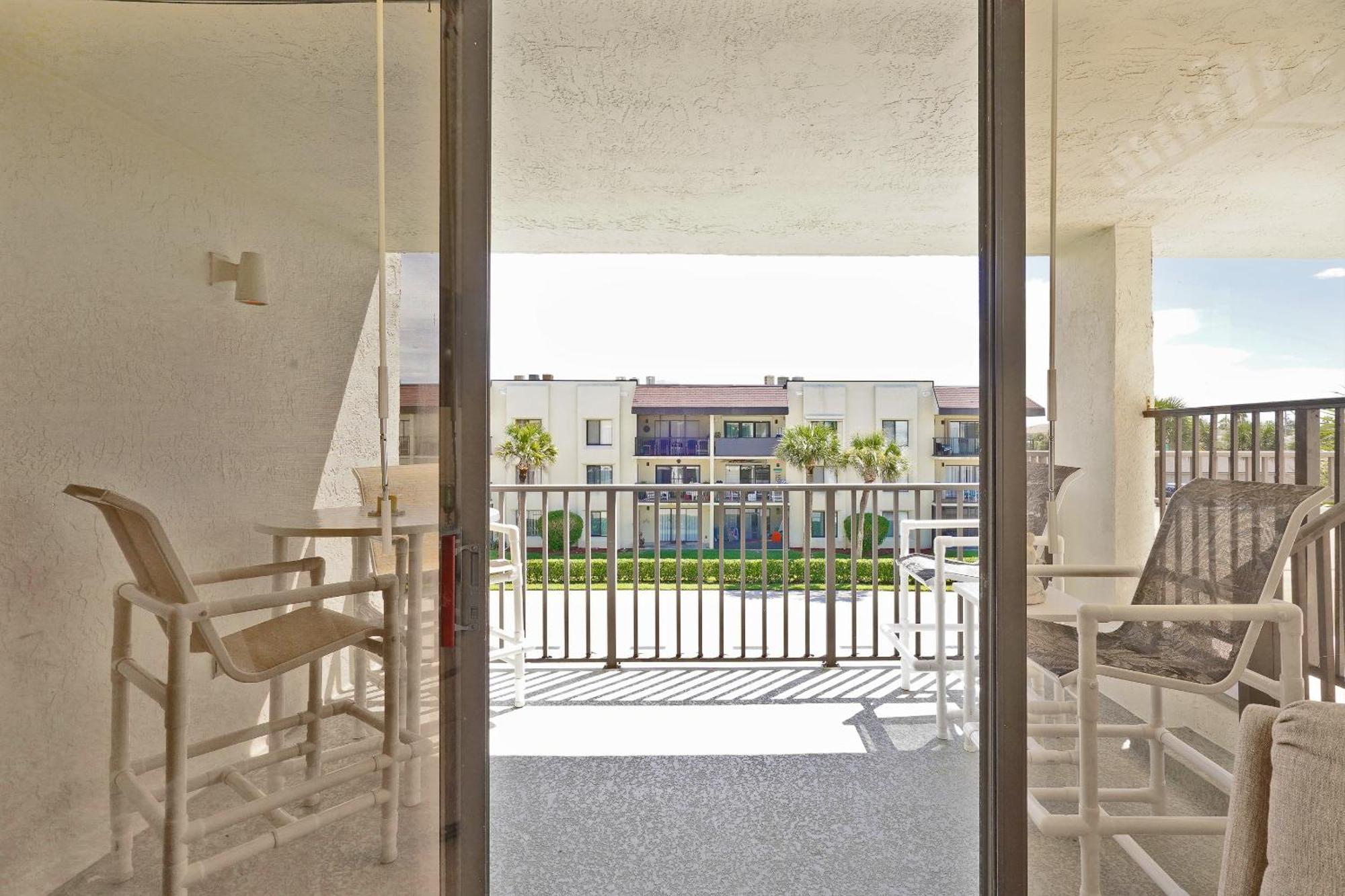 Cape Winds Resort Cape Canaveral Exterior photo